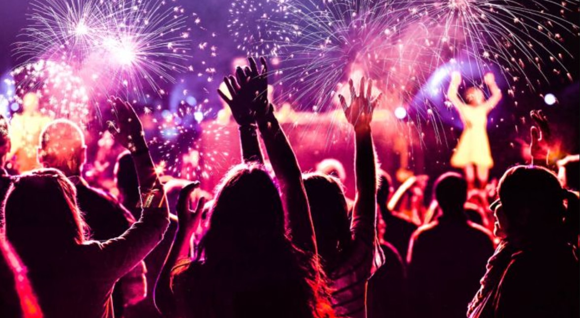 New Year Party Songs 2023: इन गानों के बिना अधूरा है नए साल का जश्न, शाम की पार्टी में जमेगा खूब रंग