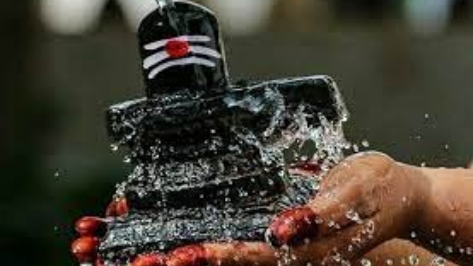 shivling par jal kaise chadhaye how to offer water on shivling ...