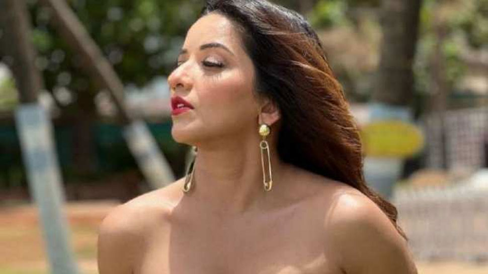 Bhojpuri Boldest Actress Monalisa In Lehenga Choli Killer Looks Fans Crazy Hotness Increases 4024
