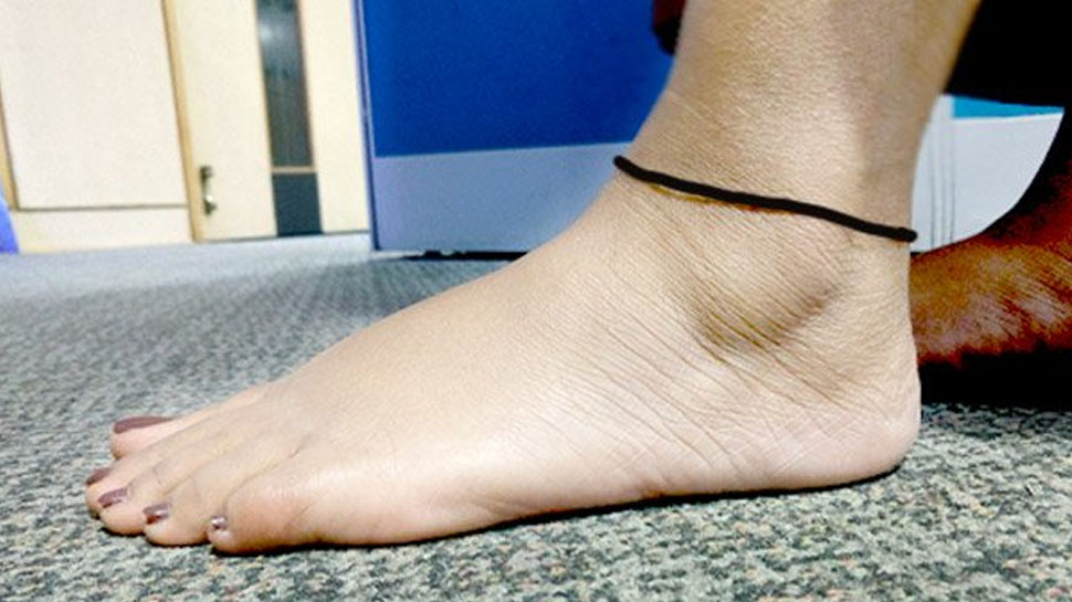 पैरों में धागा-वागा क्या, मगर काला धागा बांध रहे तो ध्यान दीजिए कि न हो यह गलती…-What is the thread in the feet, but if you are tying the black thread, then pay attention that this mistake should not happen…