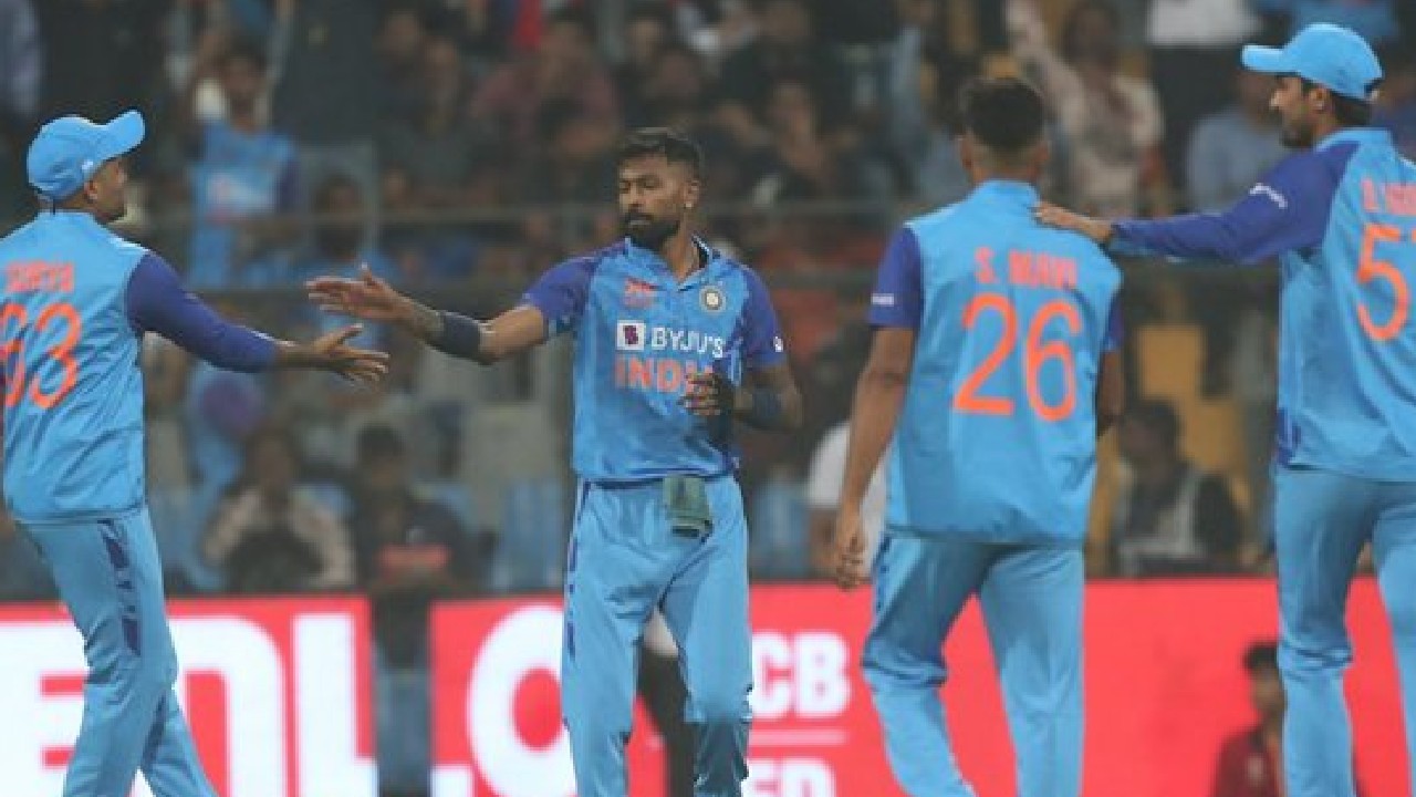 IND vs SL, 2nd T20I: पुणे टी20 से पहले पांड्या ने दिया अजीब बयान, जानें क्यों बोले हार गये तो नहीं पड़ेगा फर्क