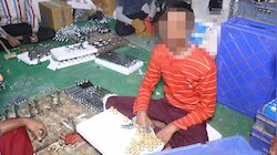 100 रुपये में जबरन कराया जा रहा 15-15 घंटे काम, पुलिस ने मुक्त कराए 25 बाल मजदूर