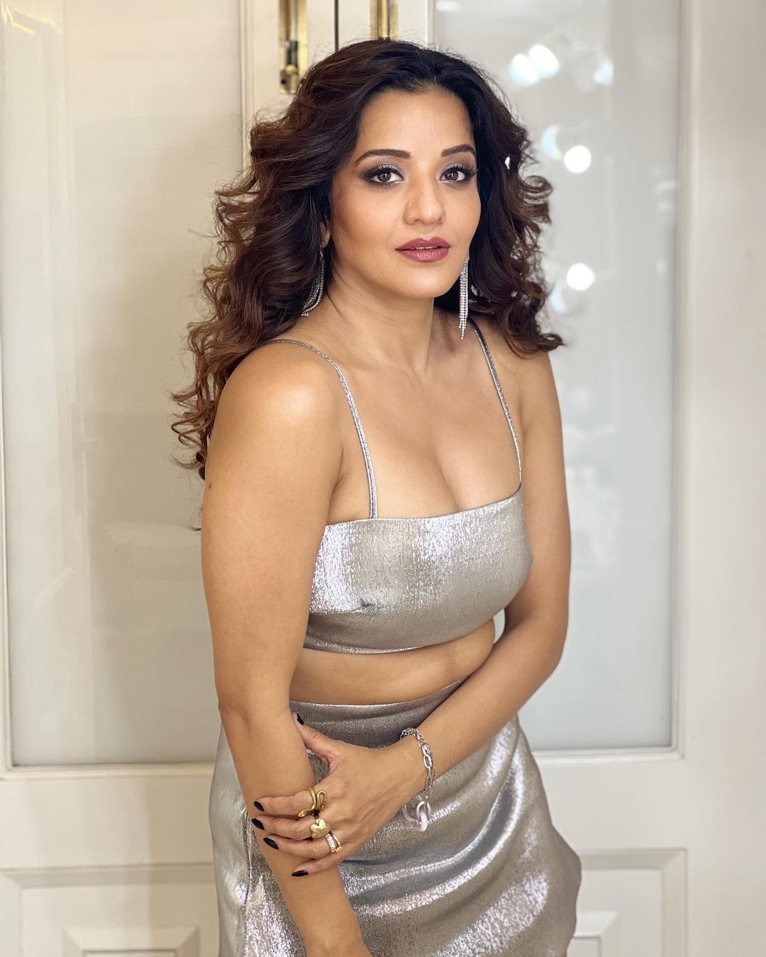 Bhojpuri actress monalisa latest Hot and gorgeous pick look photos |  Monalisa Bold Photos: मोनालिसा का ग्लैमरस लुक; बोल्ड तस्वीरों ने उड़ाए फैंस  के होश | Hindi News,