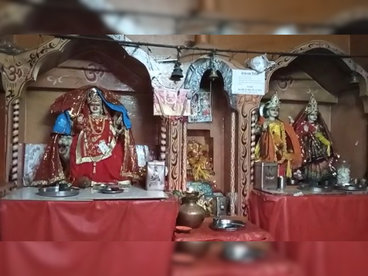 यूपी का ऐसा चमत्कारी मंदिर,जहां चढ़ता है सिर्फ नारियल, माता ऐसे देती हैं मनोकामना पूरी होने का संकेत