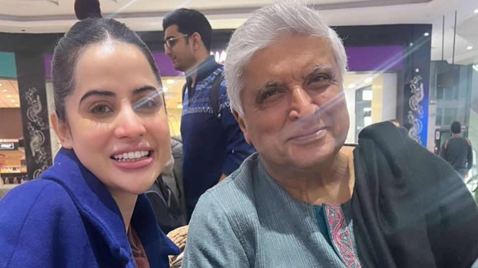Urfi Javed: उर्फी ने ली जावेद अख्तर के साथ सेल्फी, बोलीं- दादा से मुलाकात हो गई Urfi Javed: उर्फी ने ली जावेद अख्तर के साथ सेल्फी, बोलीं- दादा से मुलाकात हो गई