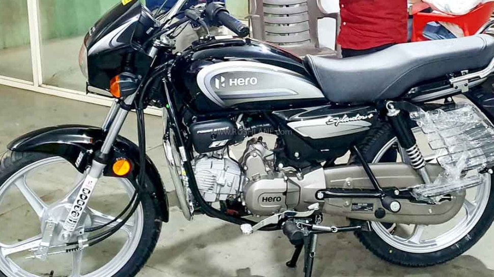 Two-Wheeler Sales: लाखों बाइक्स बेचकर भी Hero-Honda इस कंपनी के आगे ढेर, बिक्री में सीधा 7100% की ग्रोथ