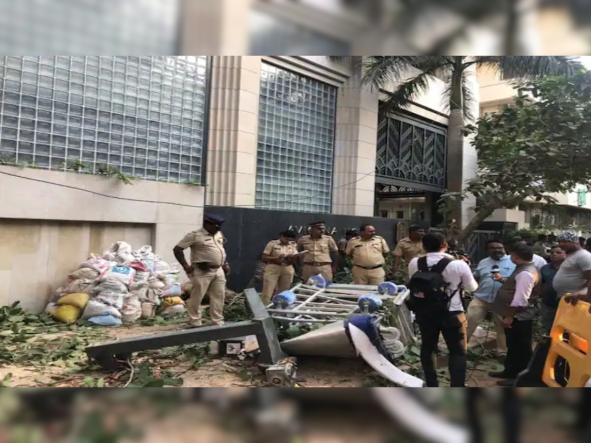 Mumbai LIft Accident: मुंबई के Worli में निर्माणाधीन इमारत में गिरी Lift; दो  की मौत