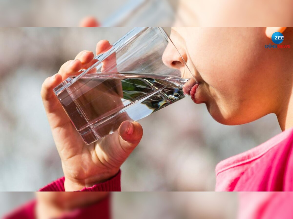 Drinking Water With Antibiotics: ଆପଣଙ୍କ ଟ୍ୟାପରୁ ପାଣି ସହ ଝରୁଛି ଆଣ୍ଟିବାୟୋଟିକ୍ସ, ICU ରୋଗୀଙ୍କ ପାଇଁ ବଢିଲା  ବିପଦ !