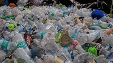 भारत में हर साल 34 लाख टन पैदा होता है प्लास्टिक कचरा, महज 30 फीसदी की होती है रीसाइक्लिंग