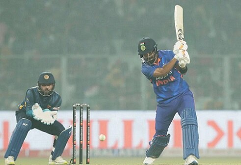 IND vs SL: दूसरे वनडे में श्रीलंका को हराकर भारत ने सीरीज में बनाई अजेय बढ़त, जानिए पूरे मैच का हाल