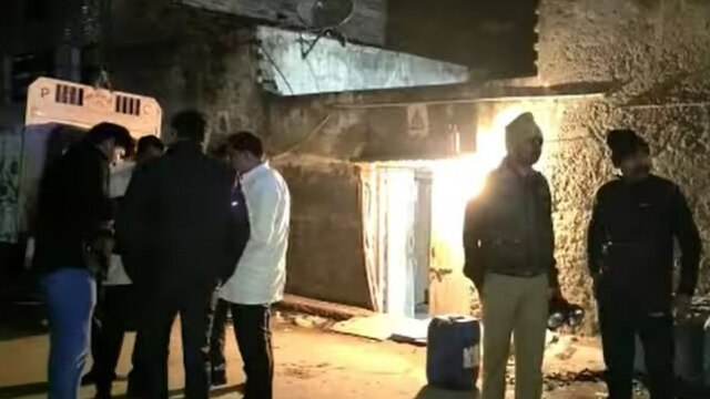 26 जनवरी से पहले दिल्ली में मिले हथगोले, जानें किस इलाके में किराये के घर में पकड़े गए 2 आतंकी