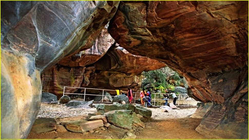 भीमबेटका गुफा