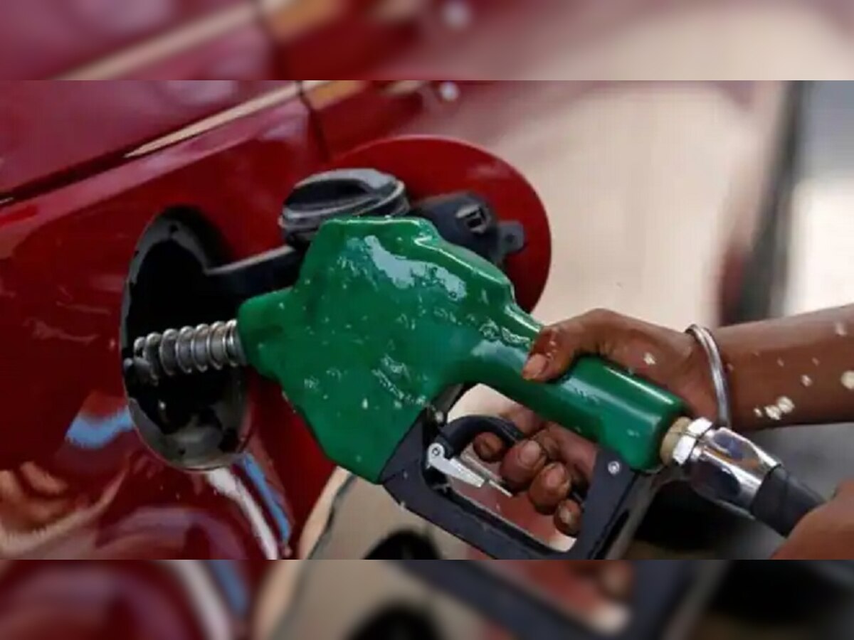 Petrol Diesel Price 15 January:  मकर संक्रांति पर जारी हुए पेट्रोल डीजल के दाम, रविवार को मिली लोगों को राहत 