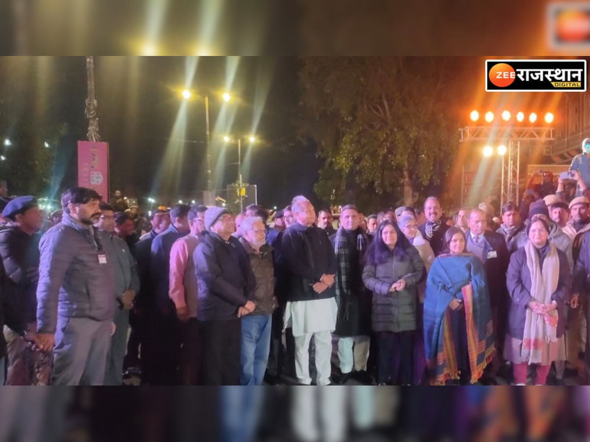 जयपुर में  हवामहल नाईट फेस्टिवल का आयोजन,कार्यक्रम में मुख्यमंत्री अशोक गहलोत रहे मौजूद