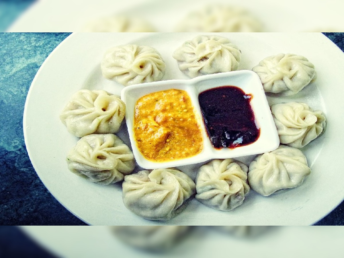 अगर आप भी Momos खाने के हैं शोकीन तो ये खबर आपके लिए, हो सकती है ये गंभीर बीमारी