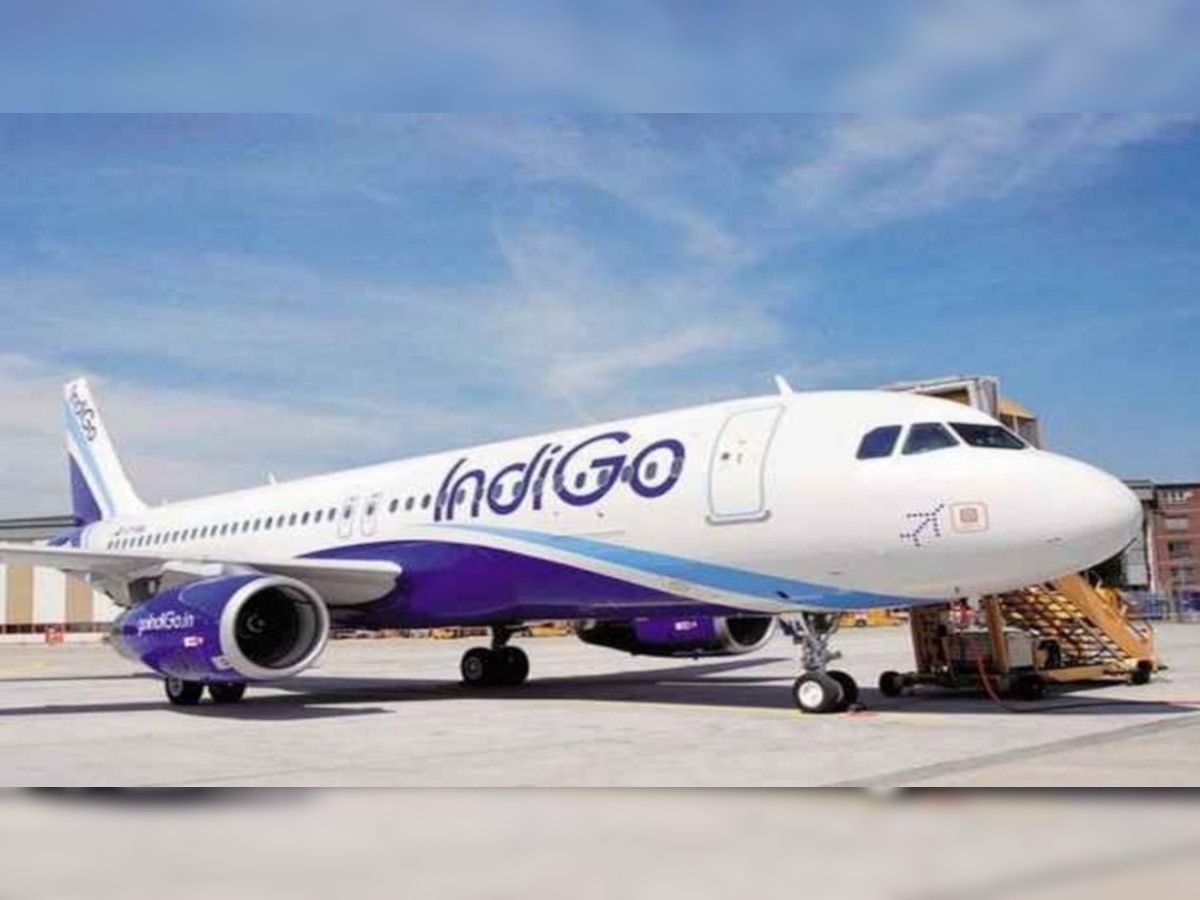 Indigo Flight: यात्री ने खोला विमान का इमरजेंसी दरवाजा, नाराज DGCA ने दिया ये बयान 