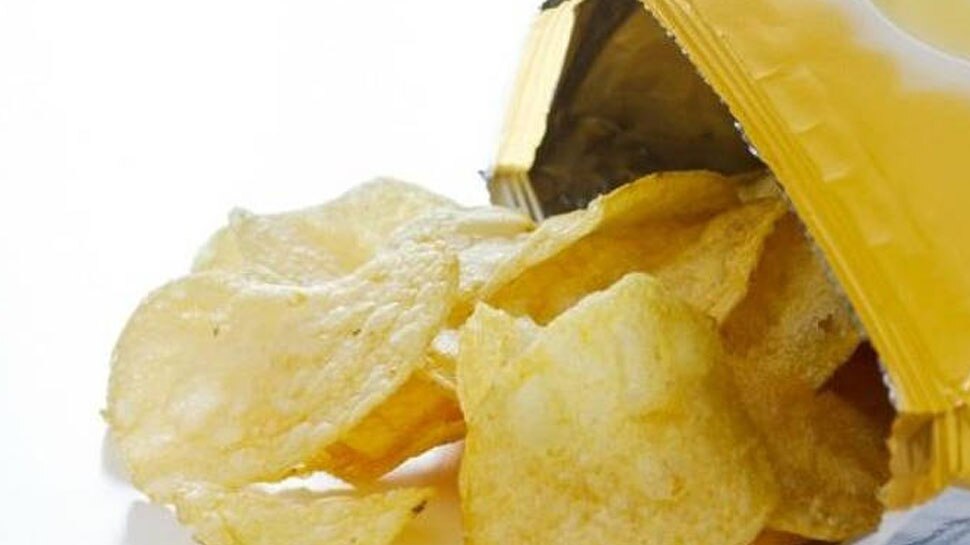 Why Chips Crispy Packets Are Filled With Air Chips Packet Gas चिप्स