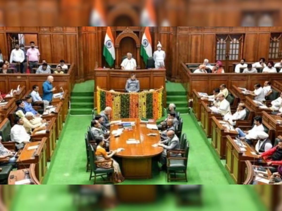 Delhi Assembly Session: हंगामे के बीच एक दिन के लिए और बढ़ाई जाएगी सदन की कार्यवाही