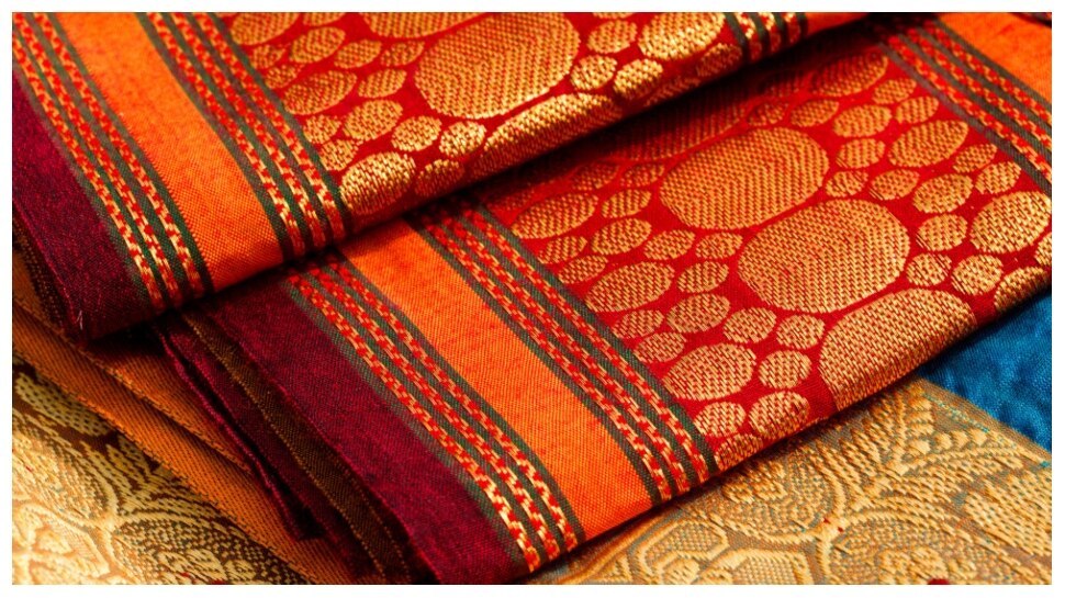 clothes wasshing tips Washing silk saree in this way will not spoil the