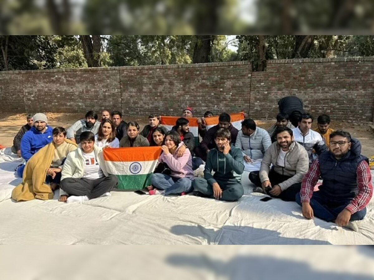 Wrestlers Protest: धरने पर क्यों बैठे हैं देश के टॉप कुश्ती बाज़? खेल मंत्रालय ने मांगा जवाब