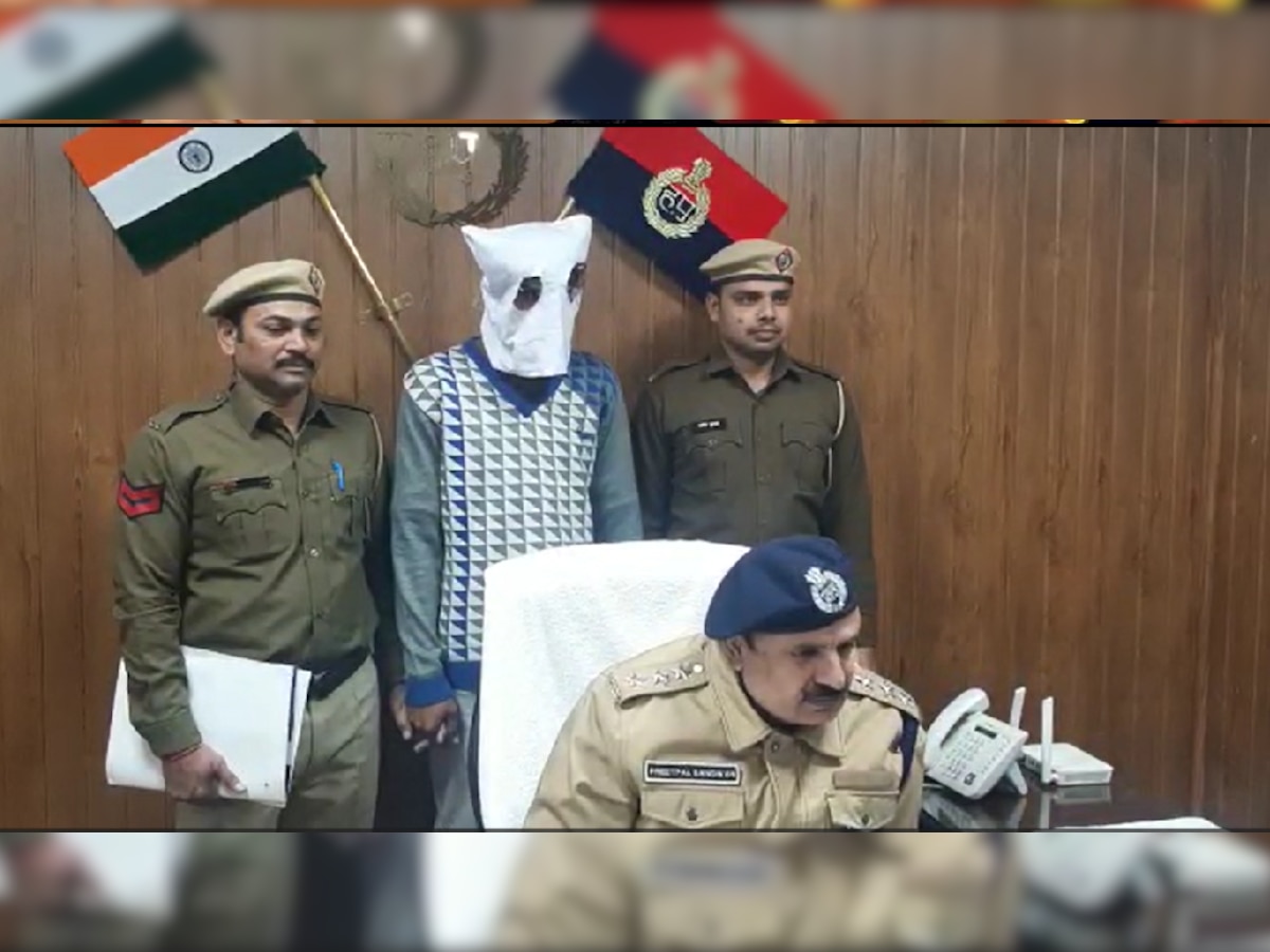 कबाड़ी से बना तमंचों का सौदागर, 5 अवैध देशी कट्टों के साथ पुलिस ने किया गिरफ्तार