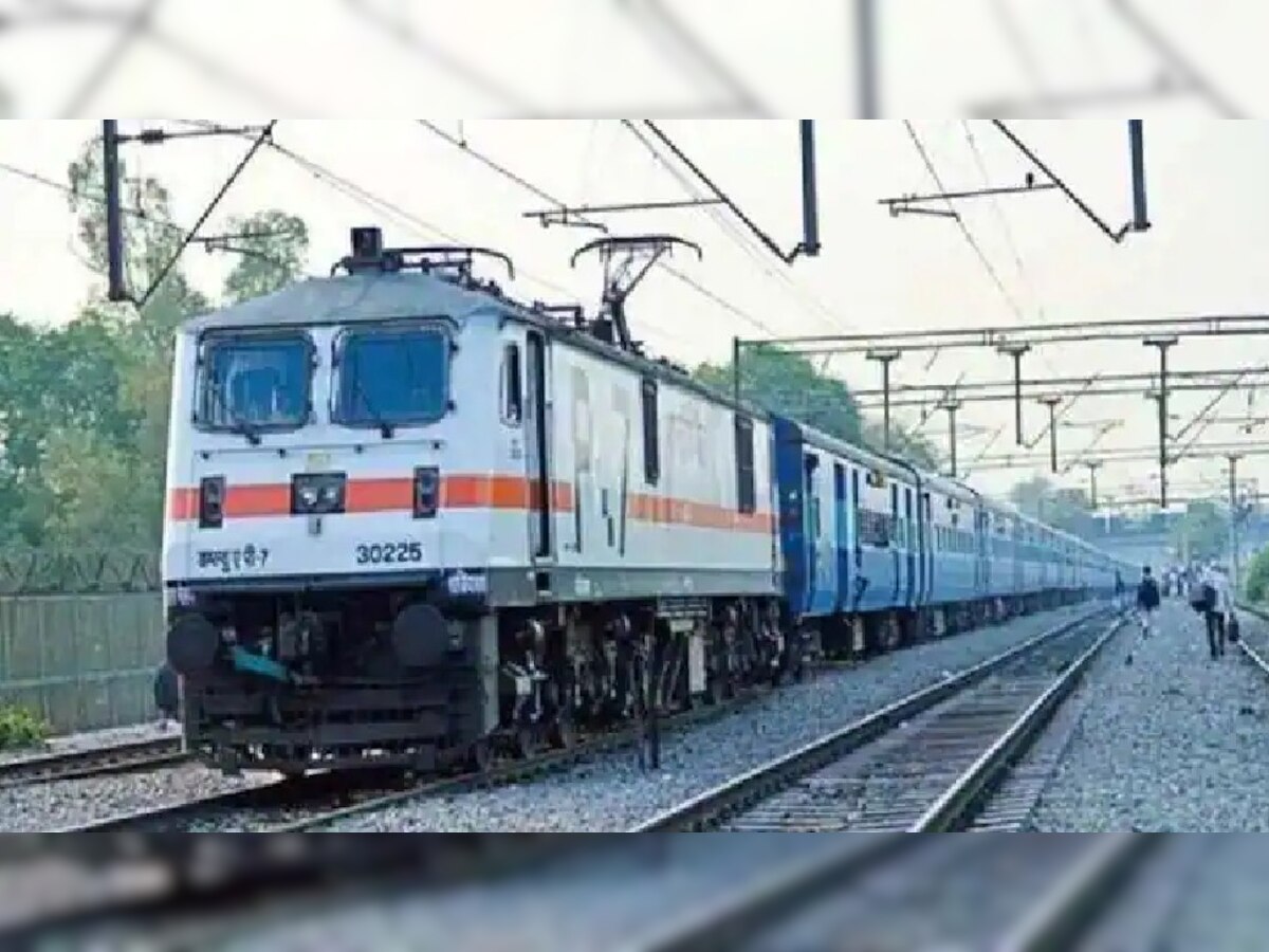 Indian Railway: महिला सुरक्षा के लिए कोच में लगेंगे आपातकालीन बटन, ऐसे करेगा काम