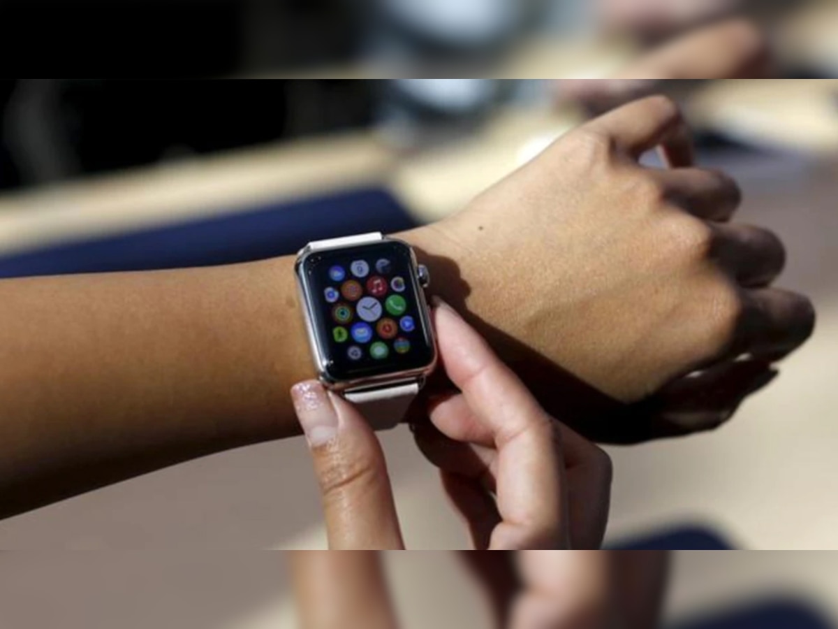 Apple Watch की वजह से GYM में पड़ी Police Raid! ट्रेनर को पकड़ा तो सामने आई सच्चाई