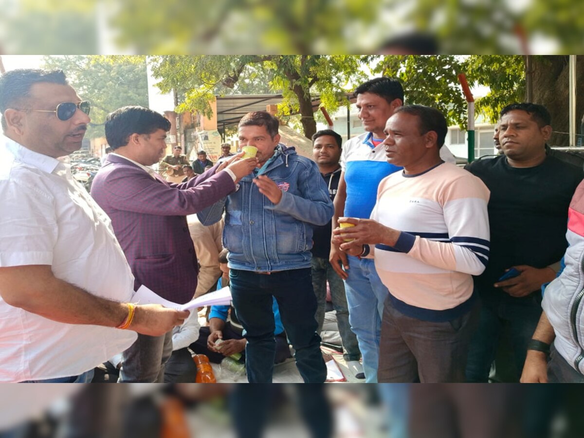 Rajsamand News: नगर पालिका देवगढ़ के कर्मचारियों की हुई जीत, इस बात को लेकर हो गई थी तू-तू मैं-मैं 
