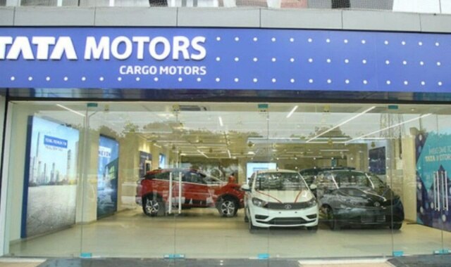 Tata Motors ने ICICI Bank से मिलाया हाथ, इलेक्ट्रिक वाहनों की खरीद पर ग्राहकों को मिलेगी ये सुविधा