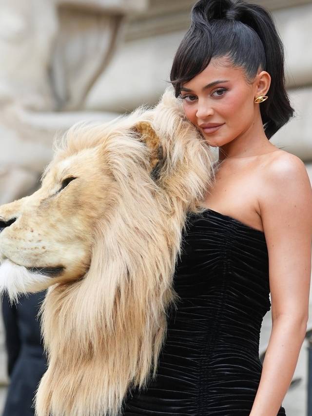 Kylie Jenner stuns the in her lion head gown at paris fashion