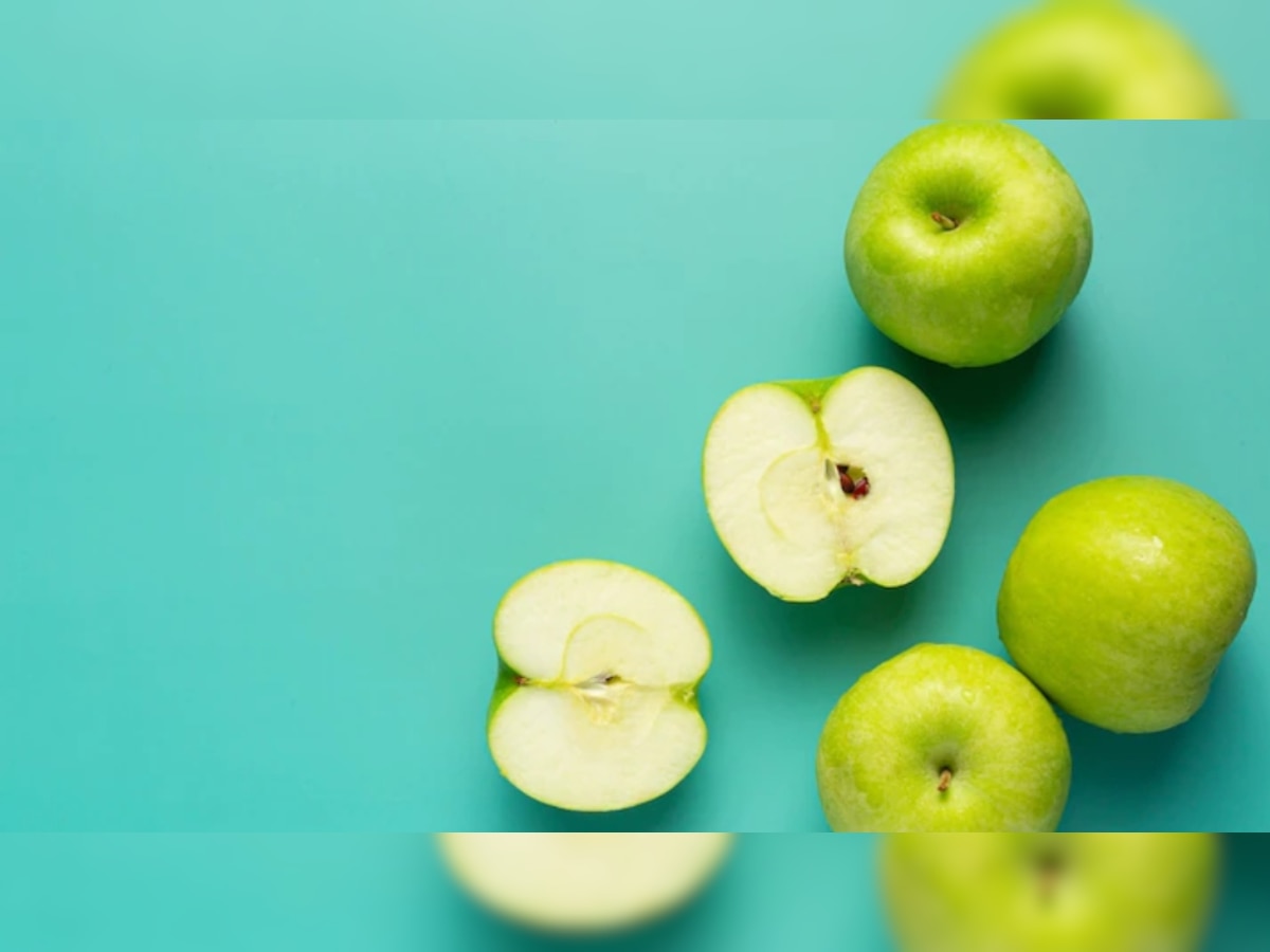 Green Apple: हरा सेब खाने से मिलते हैं जबरदस्त फायदे, ये बीमारियां रहती हैं दूर 