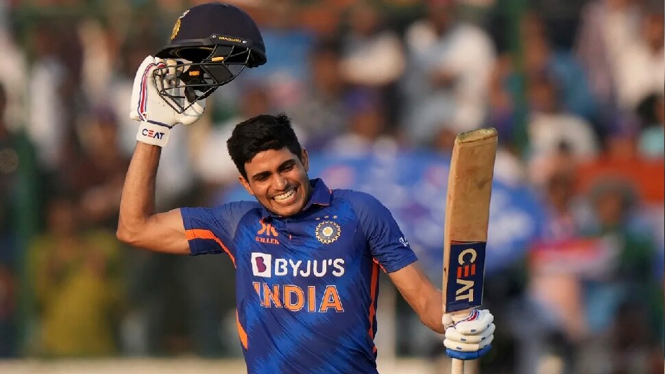 Shubman Gill Century: ଶୁଭମାନ ଗିଲ ଶତକ ମାରି ଭାଙ୍ଗିଲେ ବିରାଟ କୋହଲିଙ୍କ ୧୧ ବର୍ଷ ପୁରୁଣା ରେକର୍ଡ, ଏହି କ୍ଷେତ୍ରରେ ବାବର ଆଜମଙ୍କ ହେଲେ ସମକକ୍ଷ