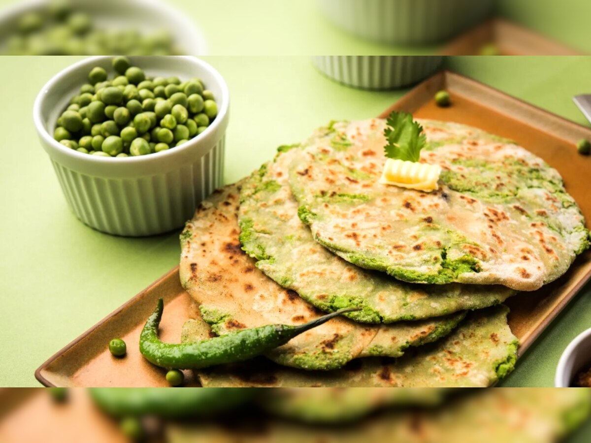 How To Make Matar Ka Paratha: स्वाद में बेहद लजीज लगता है मटर का पराठा, नाश्ते में ऐसे बनाकर खाएं