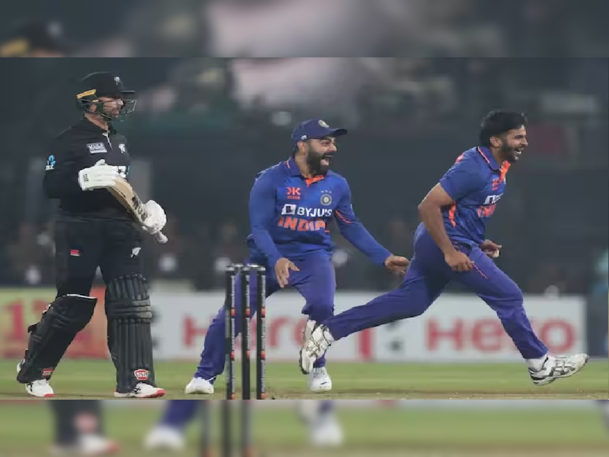 IND vs NZ 3rd ODI: ନ୍ୟୁଜିଲାଣ୍ଡକୁ ୩-୦ରେ ଧୂଳି ଚଟାଇଲା ଟିମ୍ ଇଣ୍ଡିଆ, ହେଲା ବିଶ୍ୱ ନମ୍ୱର 1