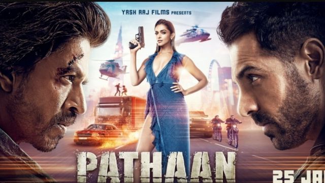 Pathaan Movie Review: &#039;पठान&#039; ने क्या खूब की मेहमान-नवाजी, खातिरदारी देख झूम उठा फैंस का दिल