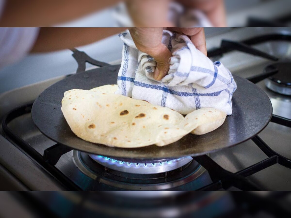 Roti Rules: इन 5 मौकों पर घर में कभी नहीं बनानी चाहिए रोटी, टूट पड़ता है दुखों का पहाड़; शास्त्रों में किया गया है वर्णन