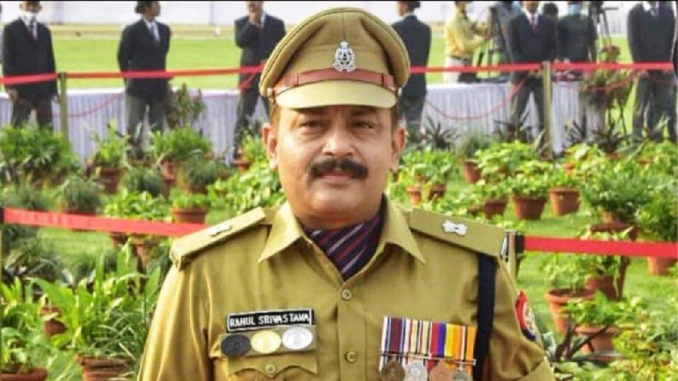 यूपी पुलिस का ये SP जो देश के टॉप 22 तेजतर्रार अफसरों में चुना गया, थरथर कांपते हैं साइबर अपराधी