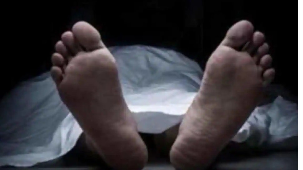 Kanpur: कानपुर में बर्थ-डे पार्टी में जाने को लेकर पति-पत्नी में हुआ विवाद, दोनों ने ट्रेन के आगे कूदकर दी जान