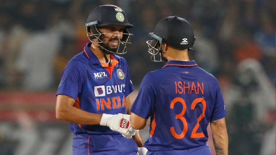 IND vs NZ 1st T20: ପ୍ରଥମ ଟି-୨୦ ପୂର୍ବରୁ ଭାରତକୁ ବଡ଼ ଝଟକା, ଆହତ କାରଣରୁ ଟିମରୁ ବାହାର ହେଲେ ଓପନର୍ ବ୍ୟାଟ୍ସମ୍ୟାନ୍