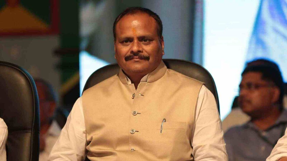 GIS 2023: आर्थिक मोर्चे को लेकर देश में नंबर 1 बनने जा रहा उत्तर प्रदेश, डिप्टी सीएम बृजेश पाठक बोले, लक्ष्य से 2 गुना ज्यादा होगा निवेश