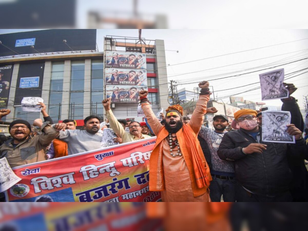 Pathaan Protest: इंदौर में 'पठान' का विरोध बजरंग दल को पड़ा भारी; कार्यकर्ताओं के ख़िलाफ़ एक्शन