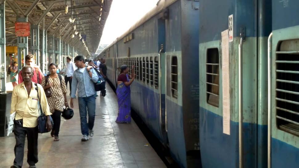 Indian Railway facts: दो राज्यों में आता है ये रेलवे स्टेशन, जानिए भारत में किस ट्रेन का है सबसे लंबा रूट