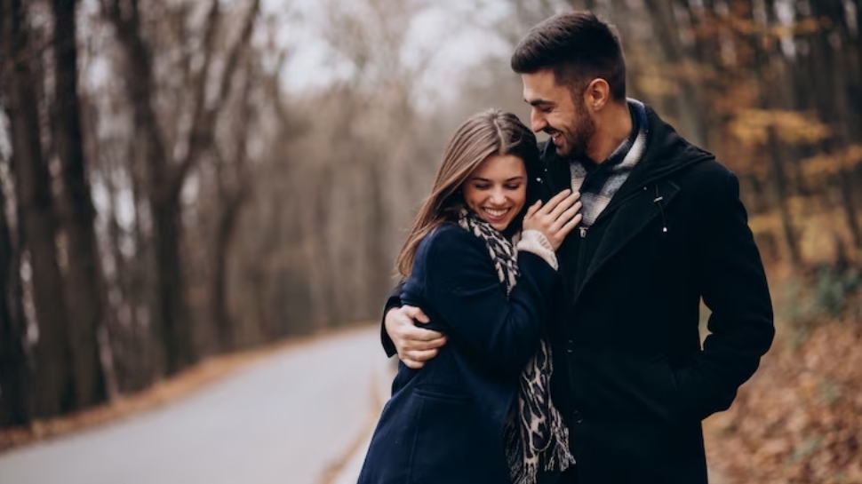 Relationship Tips: ऐसे लड़कों से दूर रहना ही है बेहतर! शादी से पहले कर लेते हैं ब्रेकअप Relationship Tips: ऐसे लड़कों से दूर रहना ही है बेहतर! शादी से पहले कर लेते हैं ब्रेकअप