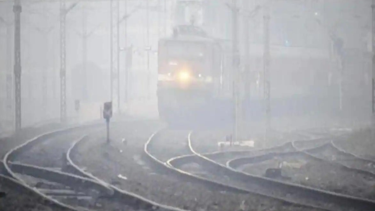 Cancel Train: भारतीय रेलवे ने रद्द कीं 332 ट्रेनें, देखें रविवार को कैंसल ट्रेनों की सूची