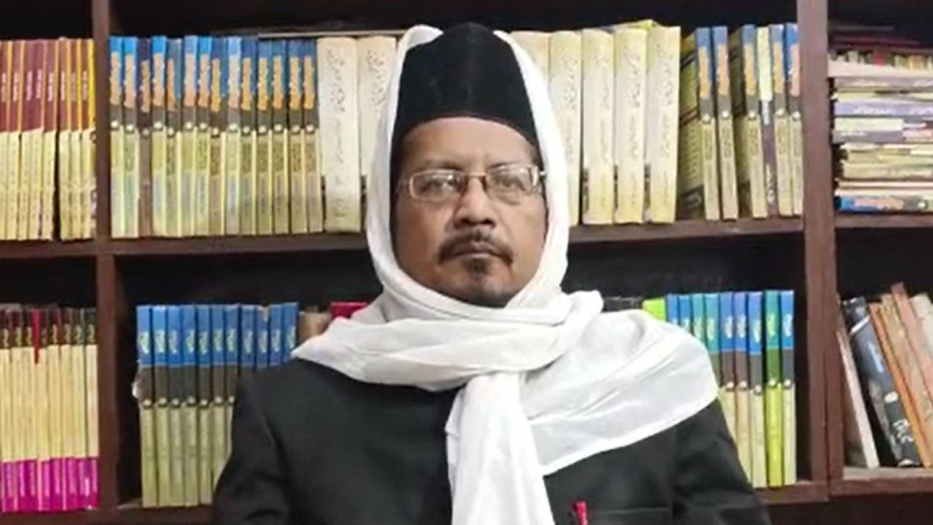 स्वामी प्रसाद मौर्य के खिलाफ खड़े हुए मौलाना शहाबुद्दीन, बोले- रामचरितमानस विवाद में अखिलेश यादव का भी हाथ