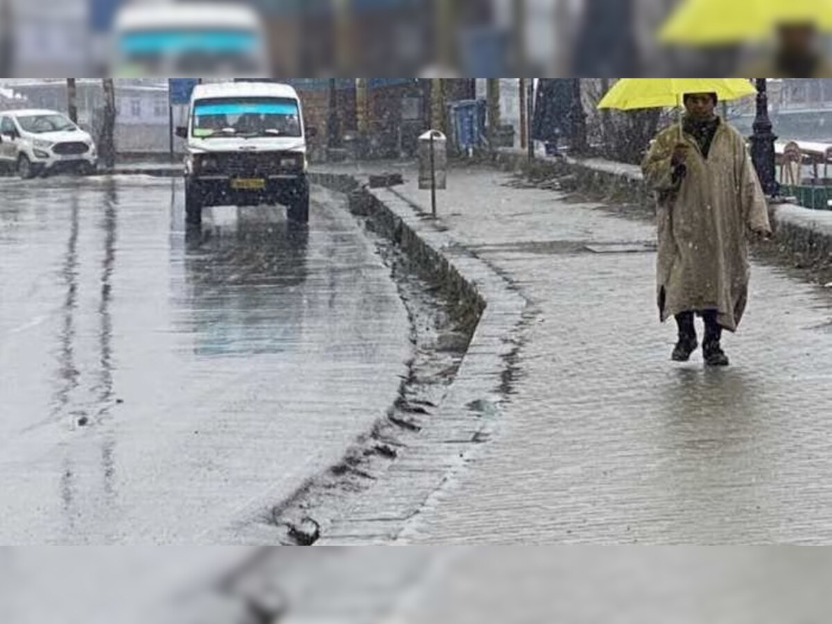 UP Rain Alert: बारिश से सराबोर हुए यूपी के शहर, जानें अगले 2 दिनों की वेदर रिपोर्ट