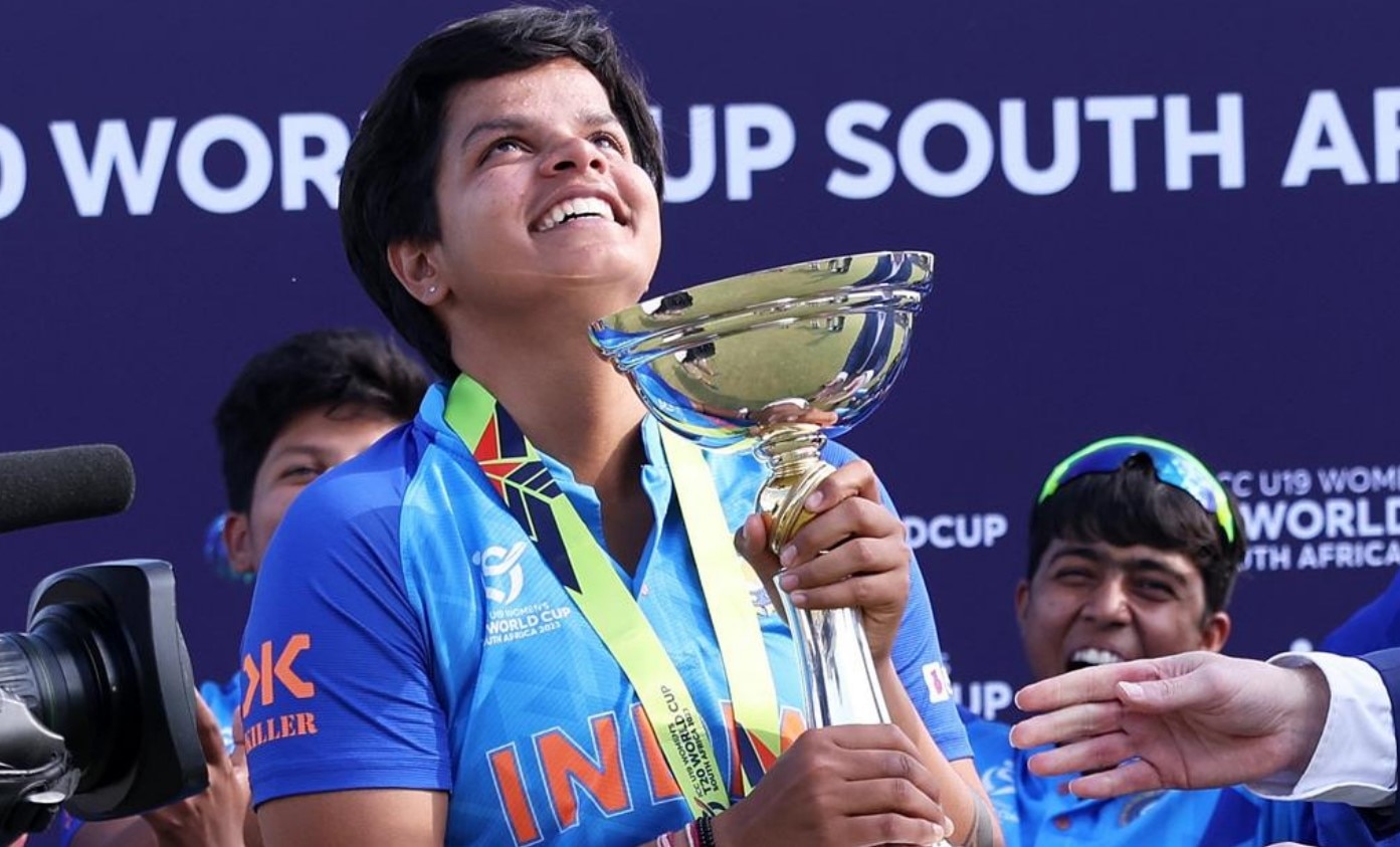 Team India: 'वर्ल्ड कप' जीतने के बाद टीम इंडिया पर हुई पैसों की बारिश, BCCI ने इतनी बड़ी रकम देने का किया ऐलान