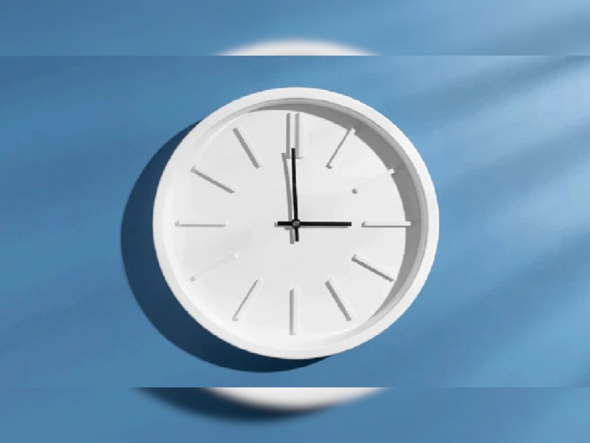 Vastu tips for clock right direction know where and in which direction