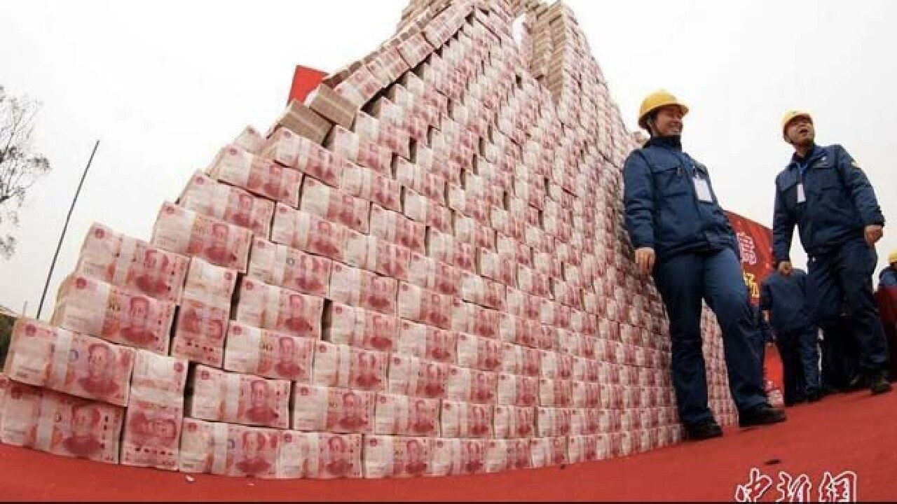 Mountain of cash: 330 के बाद अब सामने आया 70 करोड़ के नोटों का पहाड़, कर्मचारियों को बोनस में बांटे गये 18 करोड़