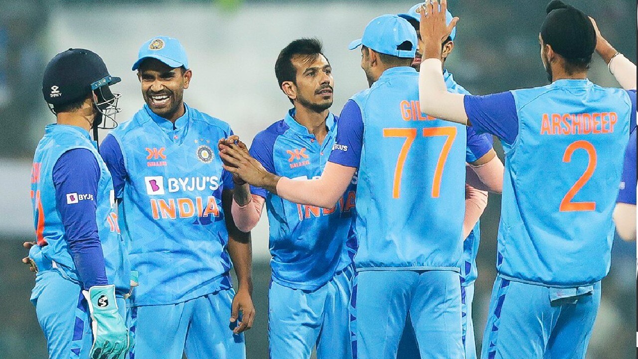 IND vs NZ: लखनऊ में उमरान मलिक की जगह क्यों खेले युजवेंद्र चहल, जीत के बाद भारत के गेंदबाजी कोच ने किया खुलासा